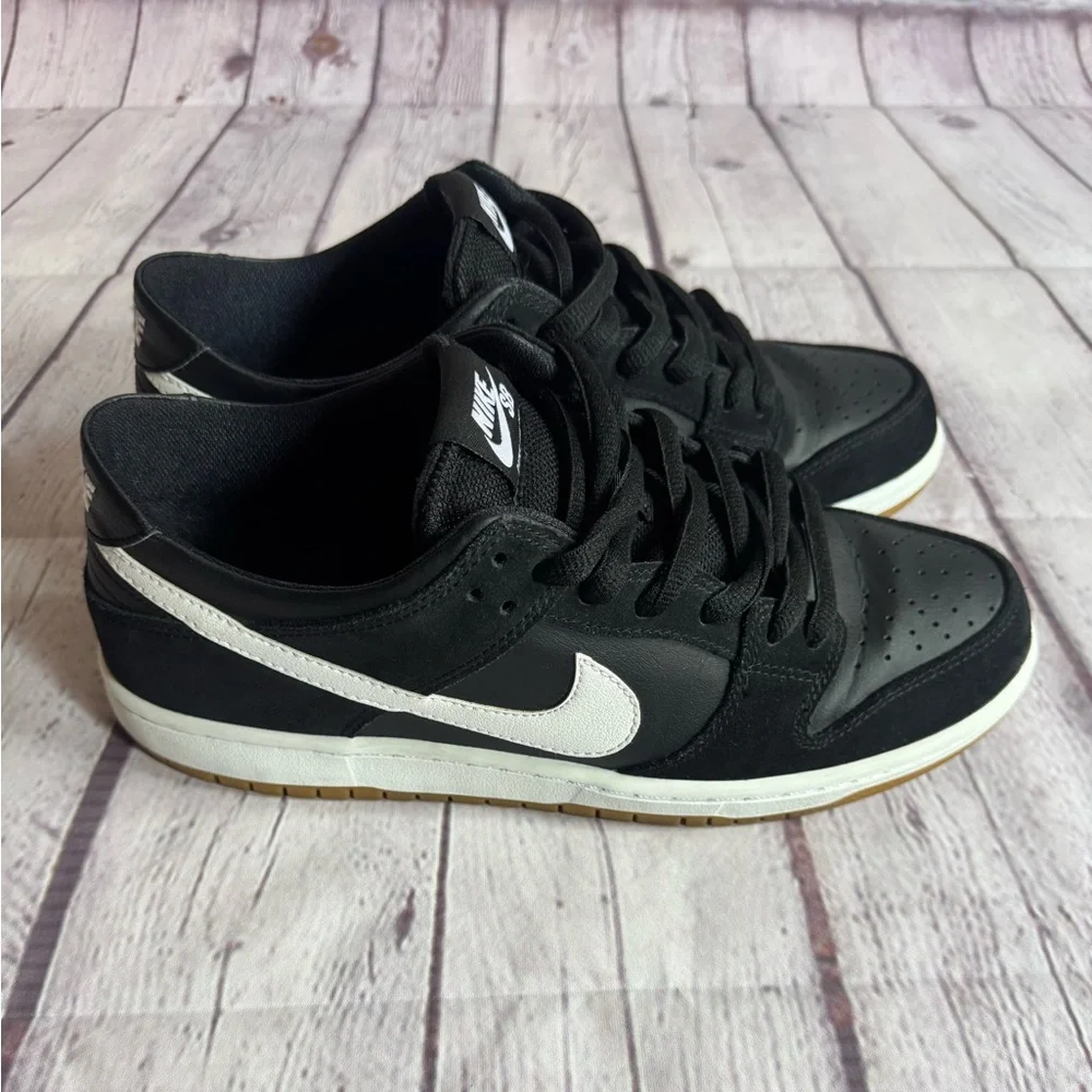 Nike SB Zoom Dunk Low Pro
